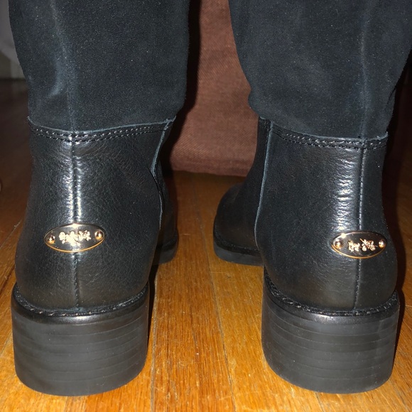 Beautiful Authentic COACH Boots - Picture 5 of 8